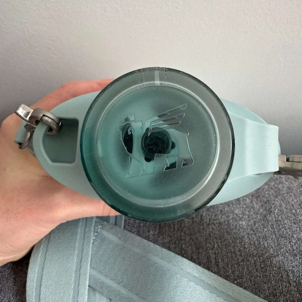 BRAND NEW Stanley Cross Bottle - Light Blue - Picture 4 of 7
